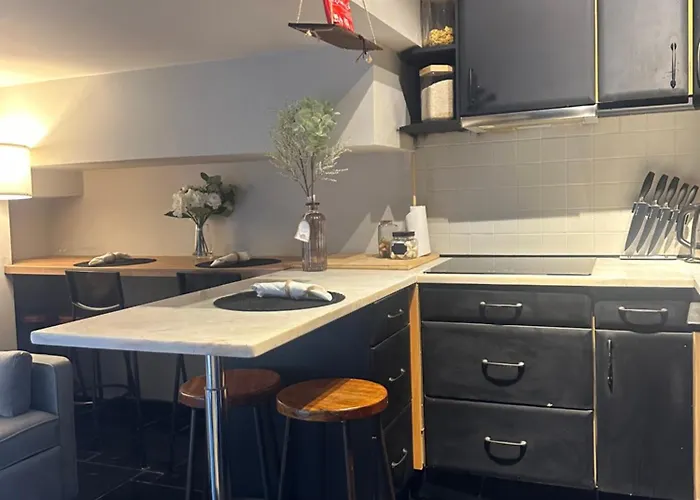 Apartment Holidays *