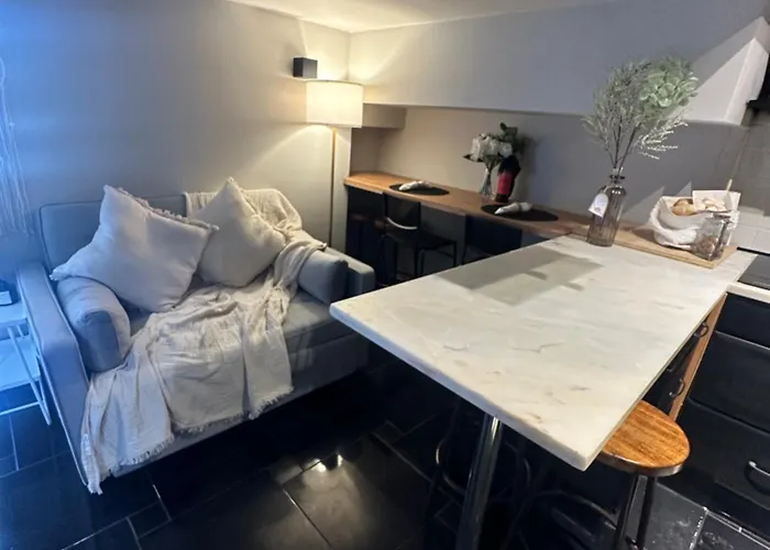 Apartment Holidays *