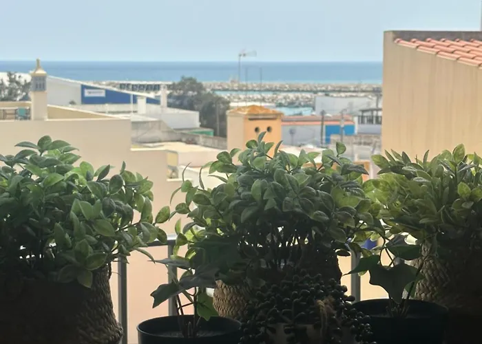 Holidays Apartment *