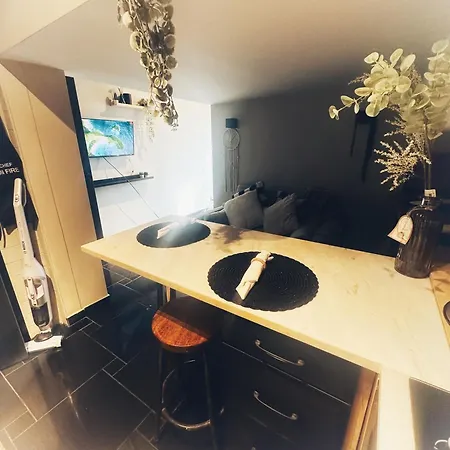 Apartment Holidays *