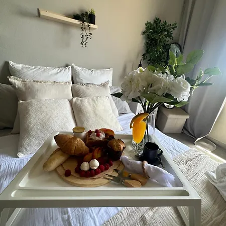Holidays Апартаменты *